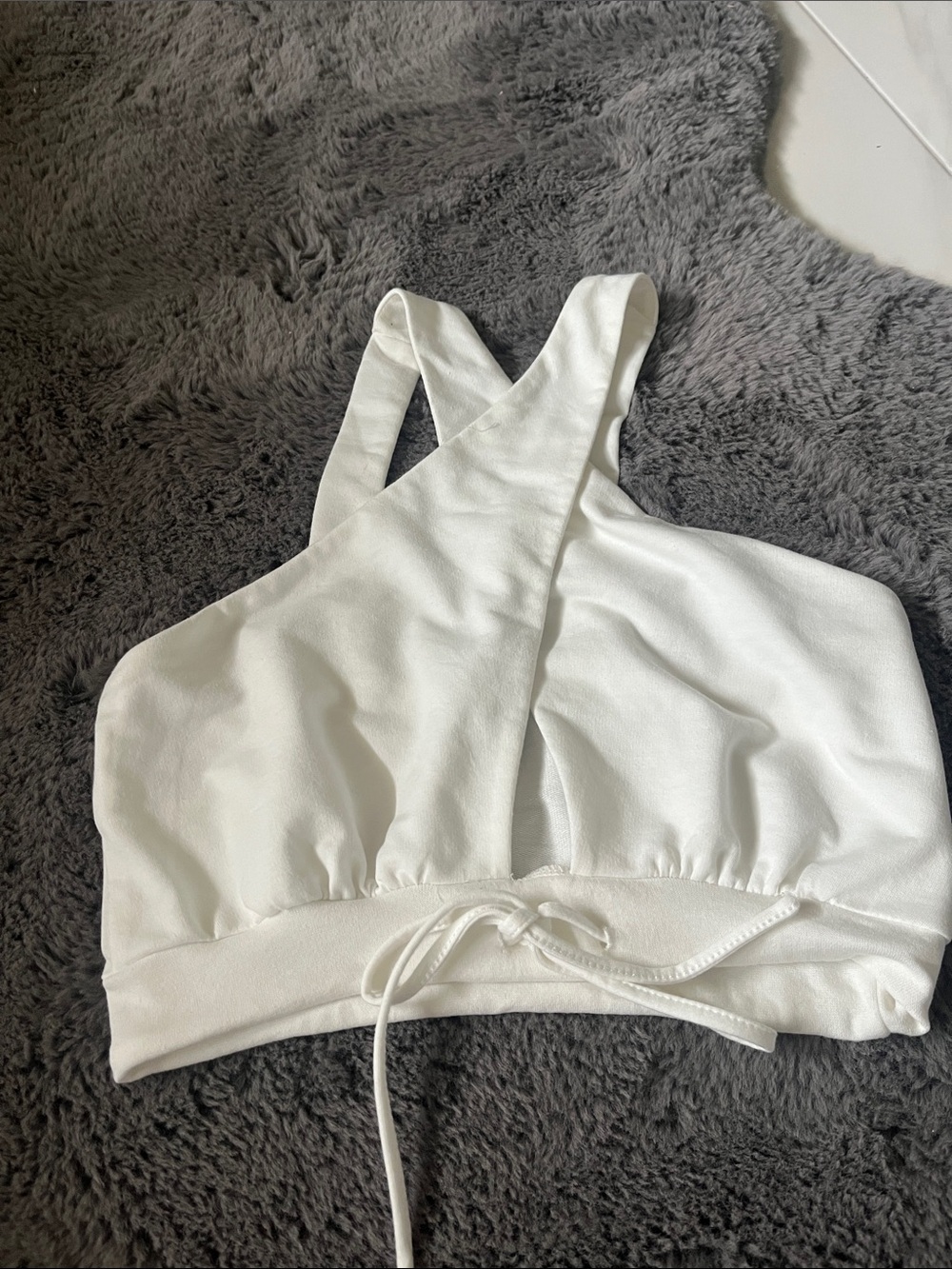 White Cross-white LE LIS crop top
